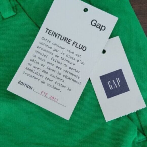 New GAP Kahki Shorts Sunkissed Bright Green Khaki Women's Size 2 NWT - Picture 3 of 8
